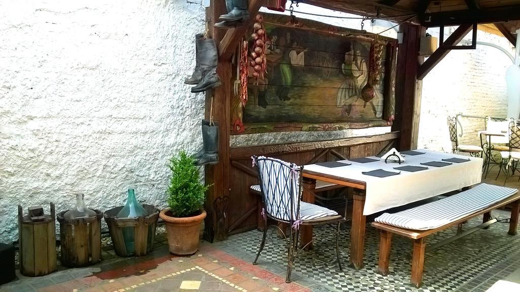 Penzion A Restauracia Toldi Ґаланта Екстер'єр фото