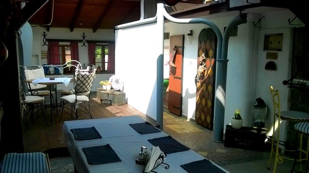 Penzion A Restauracia Toldi Ґаланта Екстер'єр фото